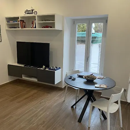 Ambra Apartment *